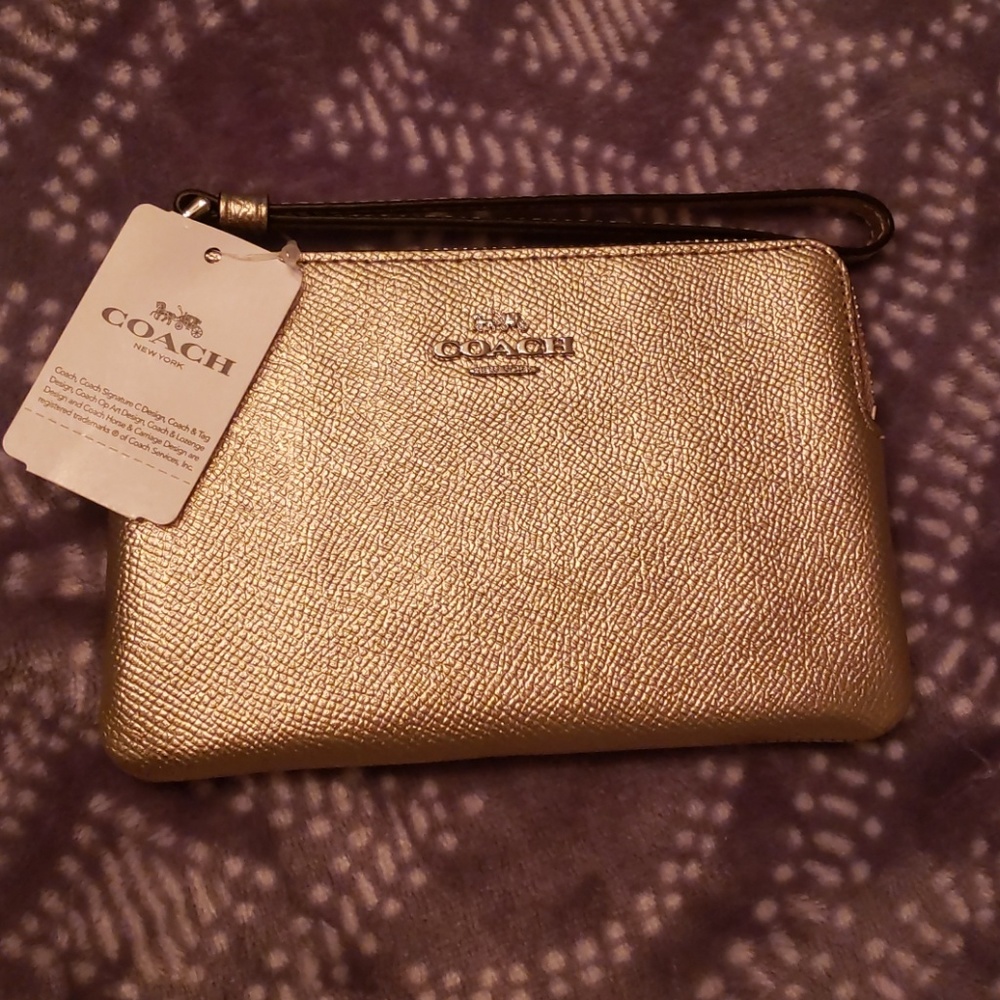 Pebble leather Coach wristlet